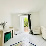 بيت ضيافة La Zagara By Caprirooms 3*